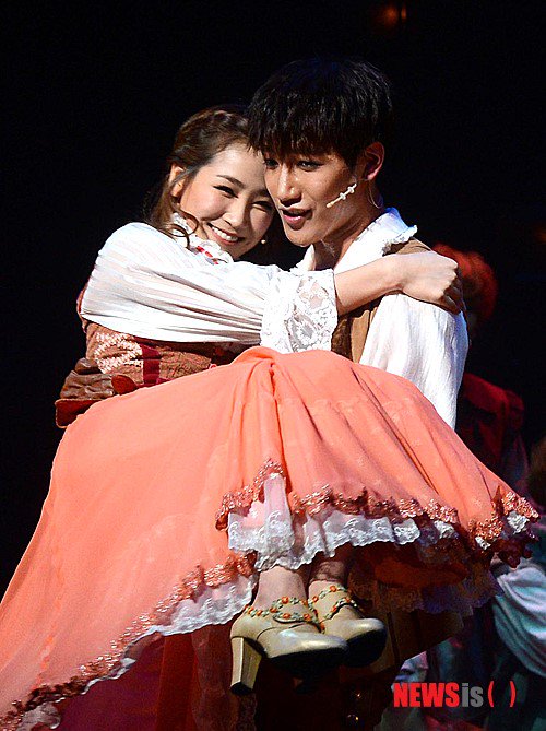 minjun + wonder girls' yeeun *´✧