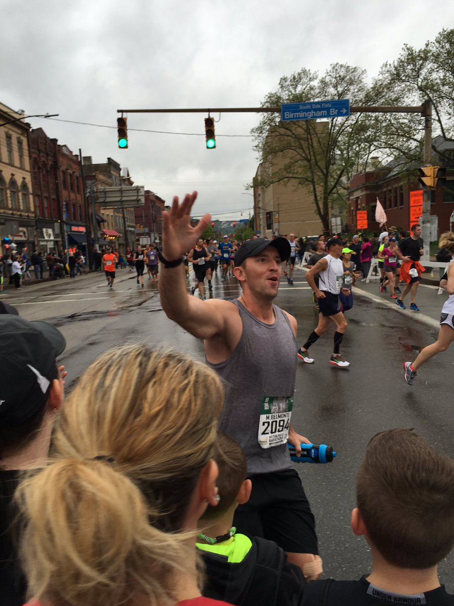 cmutennis's tweet photo. Coach B tearing it up at the Pittsburgh Marathon this morning! #tartanproud #breakingplaid https://t.co/qWHtjadlAv