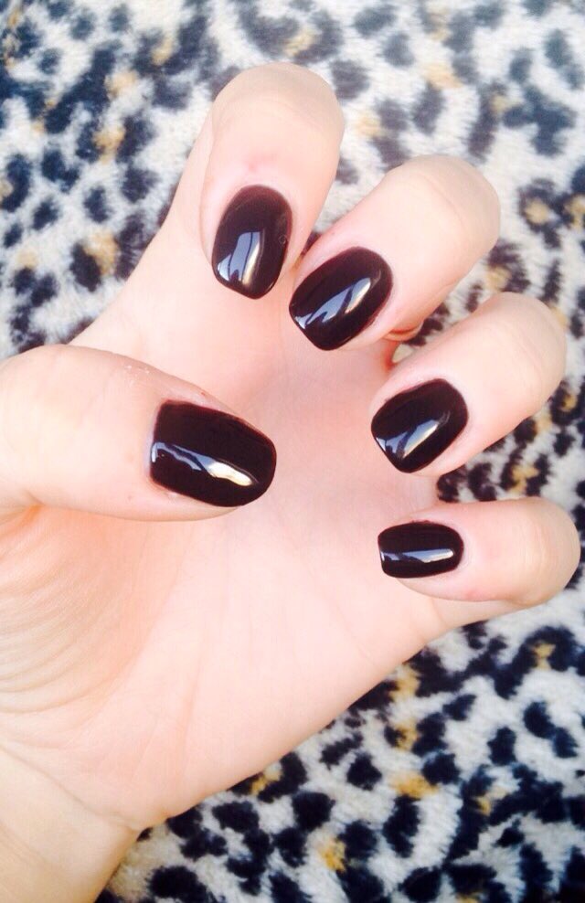 COSMET1CCOUTURE's tweet photo. Black gloss🕶💜🕶#nails #black #beautician #beauty #hellokitty #OPI #OPIhellokitty #neverhavetooMANIfriends @OPINAILSUK https://t.co/YTiOEU7tbO