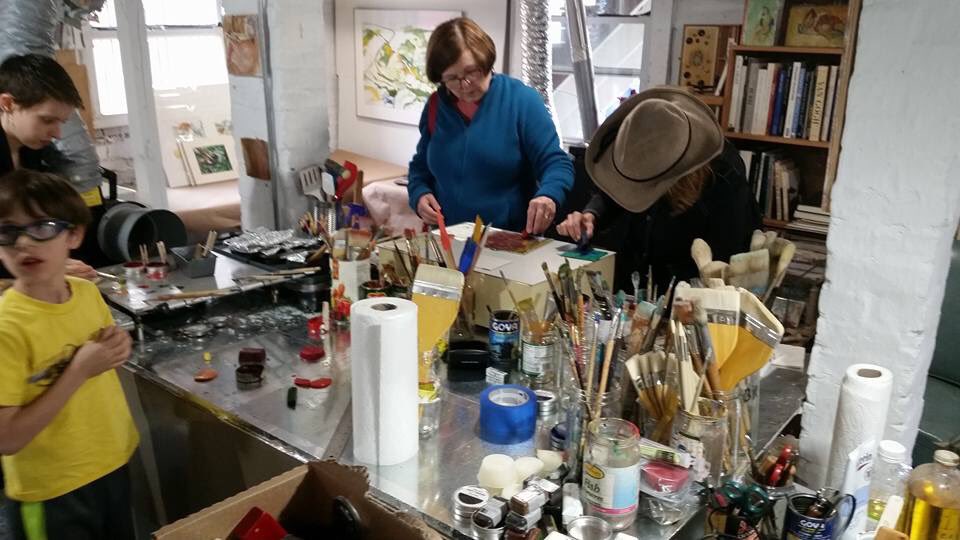 BrookOpenStudio's tweet image. Hands on Encaustic Printmaking demo going on today at 36 Davis Ave.