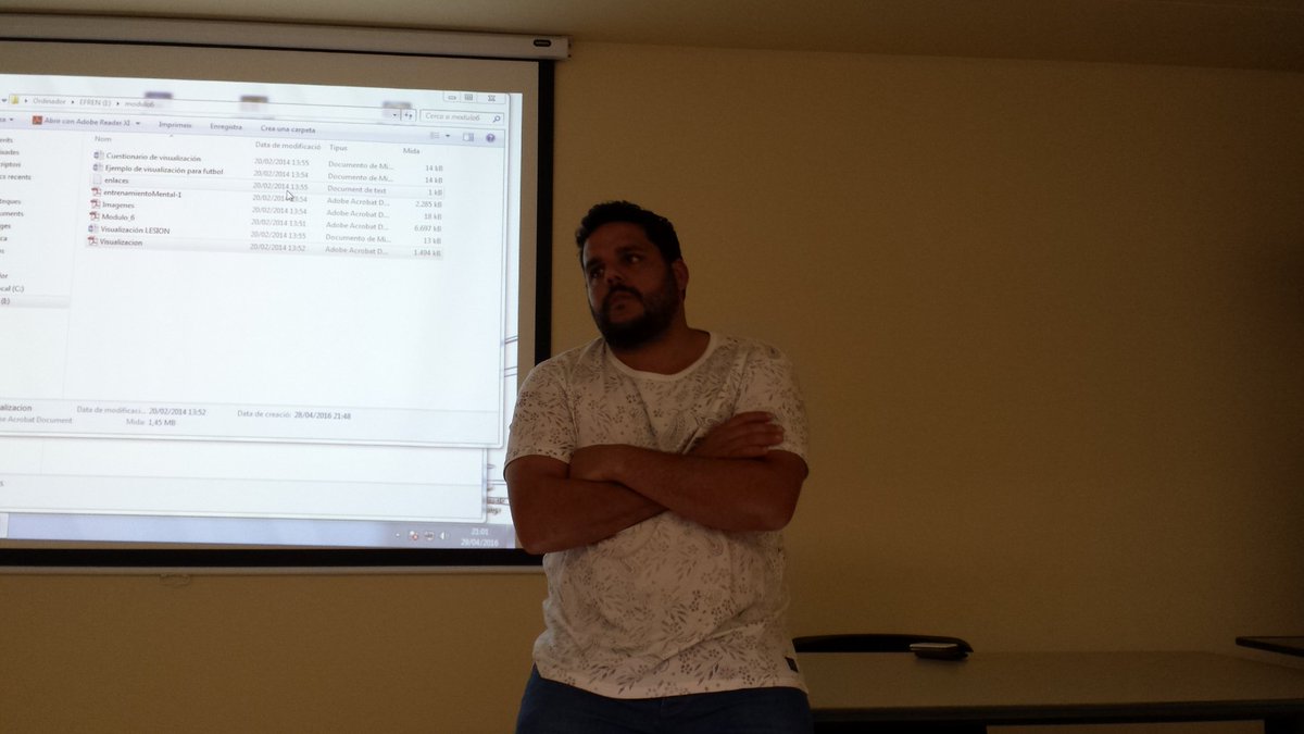 TouchBarcelona's tweet photo. Charla de psicología deportiva el viernes con @efrenmahoh https://t.co/KH3hks5atk