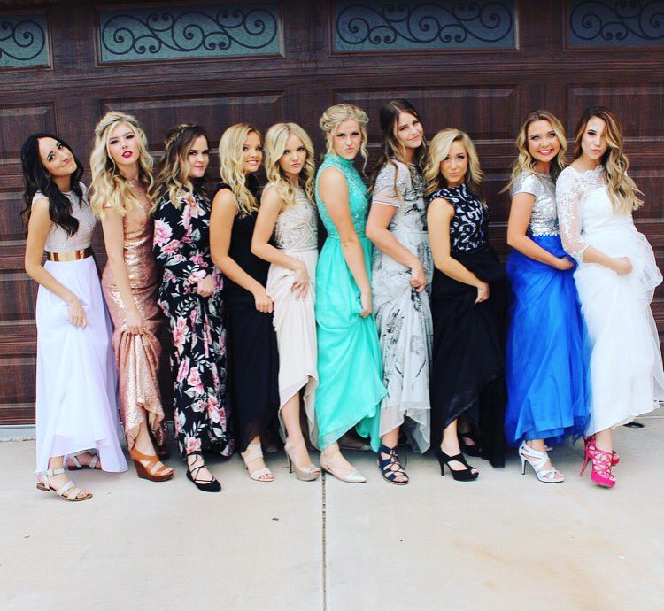whitneyjeannnnn's tweet photo. wouldn't have survived high school w/out them❤️ #prom https://t.co/4BcawvkH6n