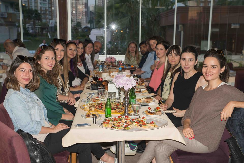 hmutluakpinar's tweet photo. Kent Konsept Mutfak ve Kent Koop Gıda Marketimiz, İzmirli bloggerlardan tam not aldı. https://t.co/DwkvJWkba0 https://t.co/Qh7ocHl1ij