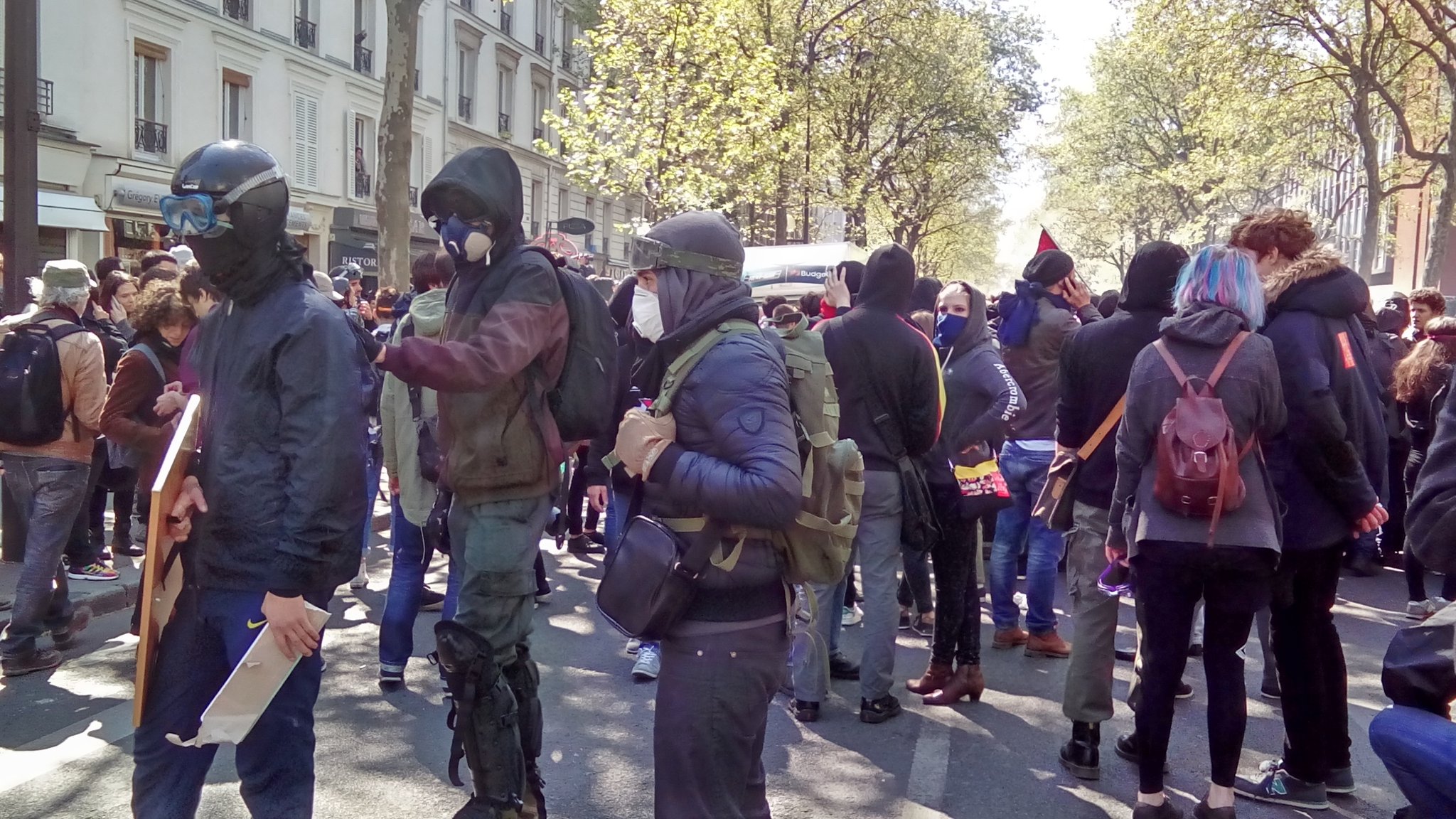 Voir l'image sur Twitter