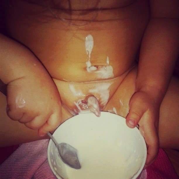 Тавтай сайхан нойрсоорой
Таргаа уугаад цадаарай.