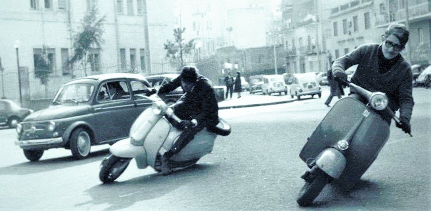 ••• #Vespa and #Lambretta in perfect harmony •••
themodgeneration.com/members/TheMads