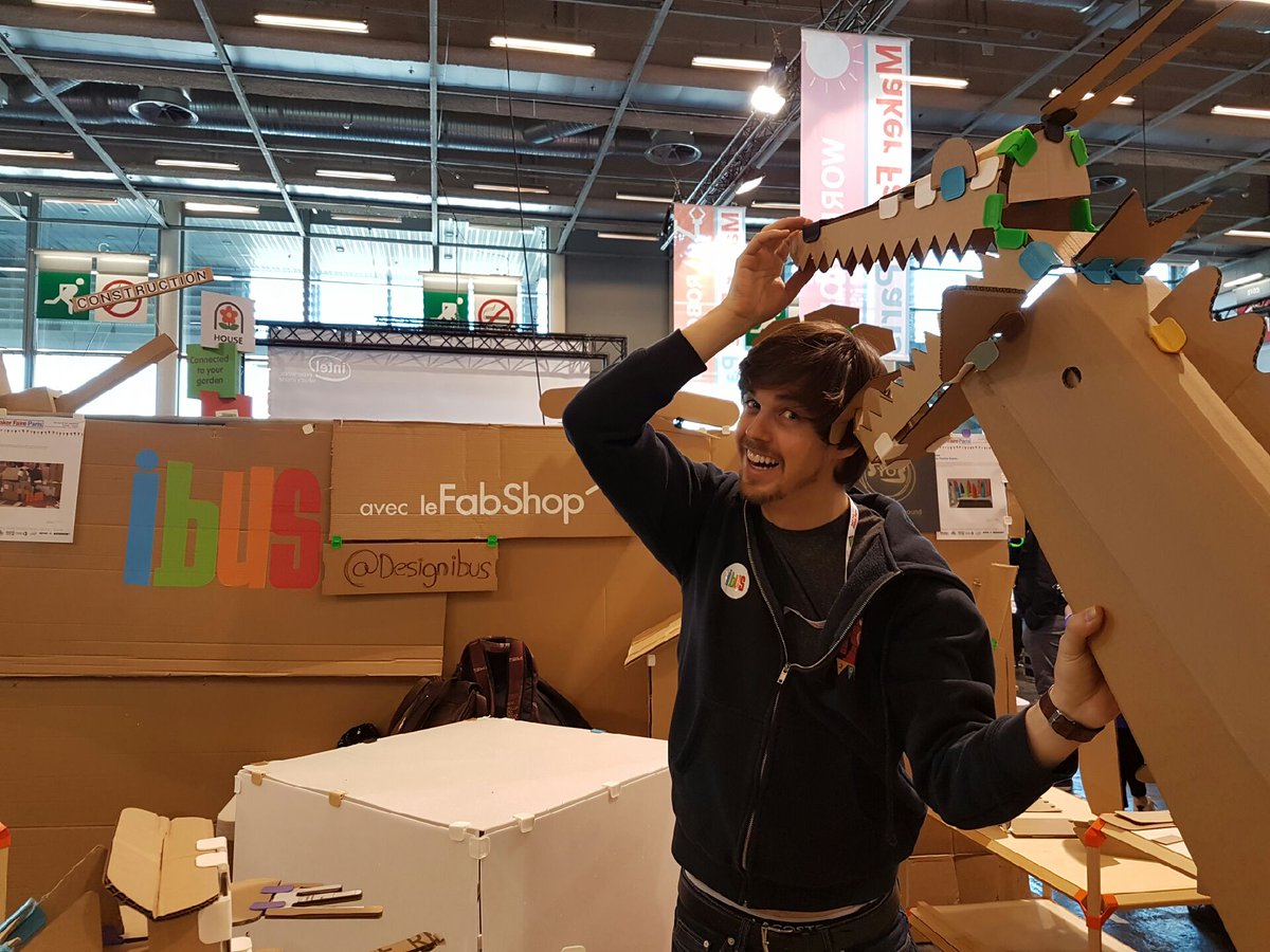 Samuel_Bernier's tweet photo. Today @DesignIbus stand @MakerFaireParis we built a (not so friendly) cardboard dragon. #toys #europeanprogram https://t.co/uFioW1PdrC