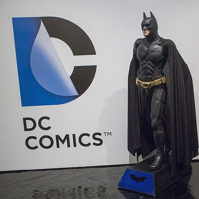 DComicES's tweet photo. Último día para disfrutar de #UniversoDCComicsMadrid. Hazte fotos con tus personajes preferidos! https://t.co/69sOZk4ZQM