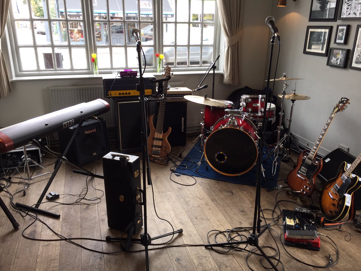 Band_Chameleon tweet picture