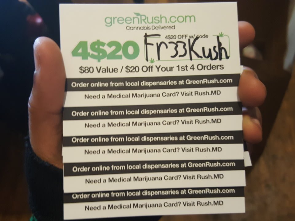Roberth93901384's tweet photo. Type Fr33Kush exactly like that and get $20 off 1st 4 orders $80 🤗🤗🤗🤗 visit rush.MD if u need a card asap 😊😊 @weed https://t.co/NGVSUZwUX4