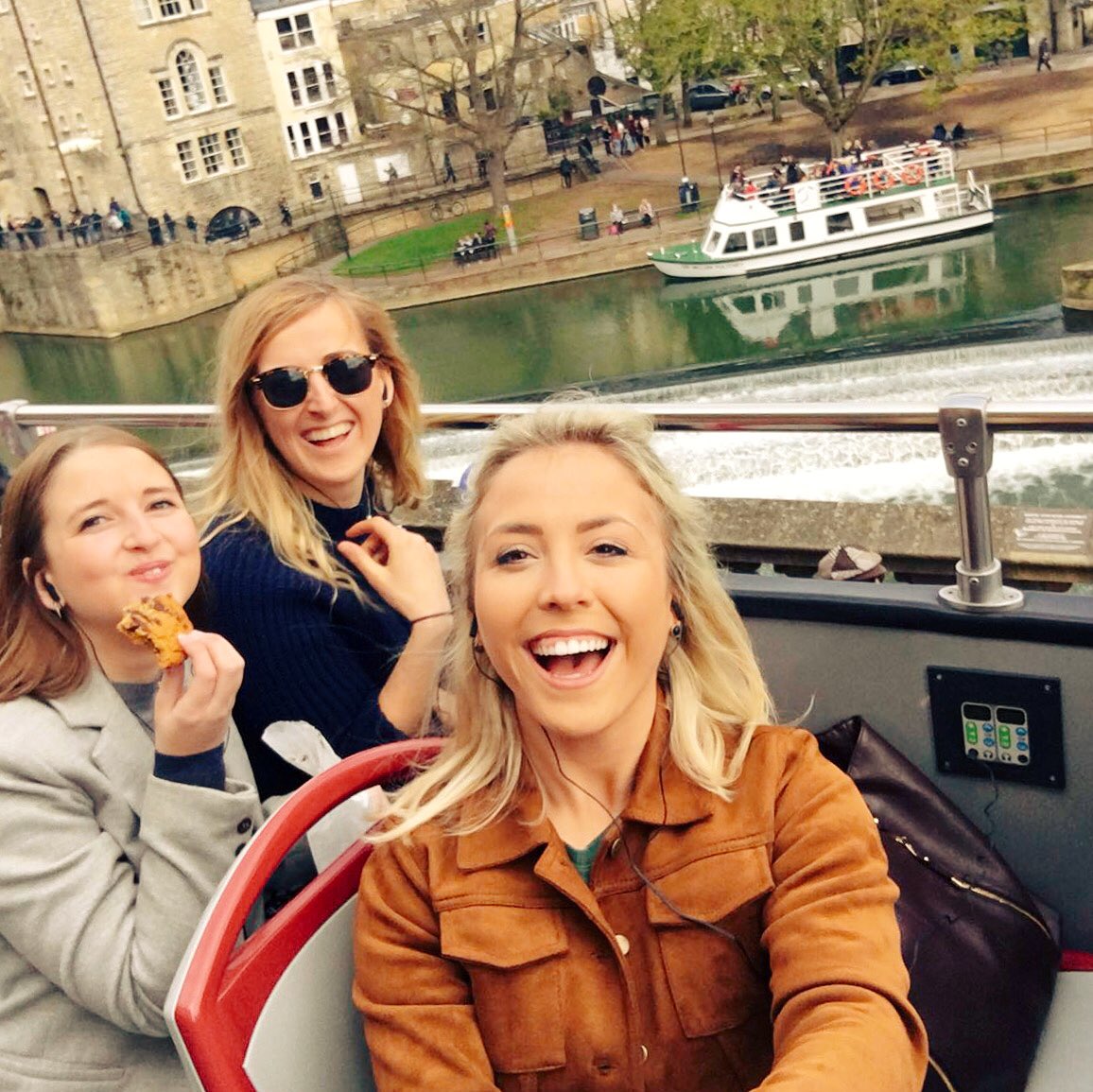 CorrinePriest's tweet photo. A lovely day in Bath! https://t.co/cu9JtDfzJ3