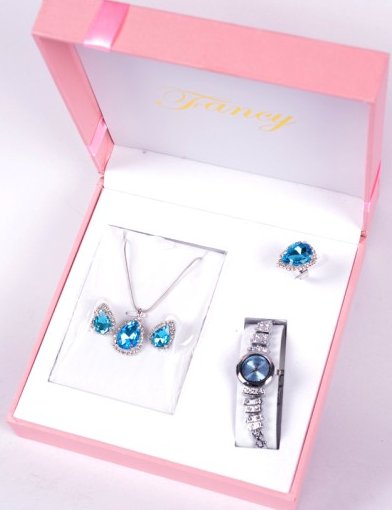 KcoInt's tweet image. Promotion coffret Lady Watch Montre mouvement japonais
en vente uniquement sur internet kcoint