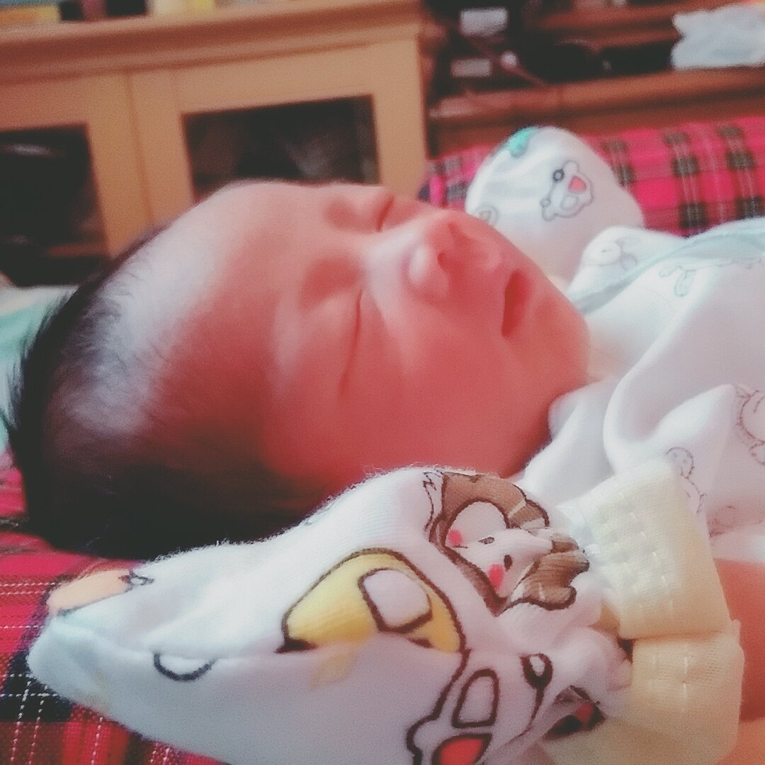 EvaFaoziah's tweet photo. Setelah menjadi ibu hrs bisa menjadi wanita yg lebih kuat dr biasanya. Sabar dr biasanya. Barakallah ya nak☺☺☺ https://t.co/I2syCzlO62