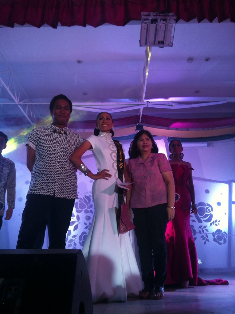 UPCES's tweet photo. Our 2nd Runner-Up:
Mr. UPLB SChemES and Ms. UP SAGES!
#MrAndMsEngMeet #EngMeet2016 https://t.co/HBJ8TZeQzT