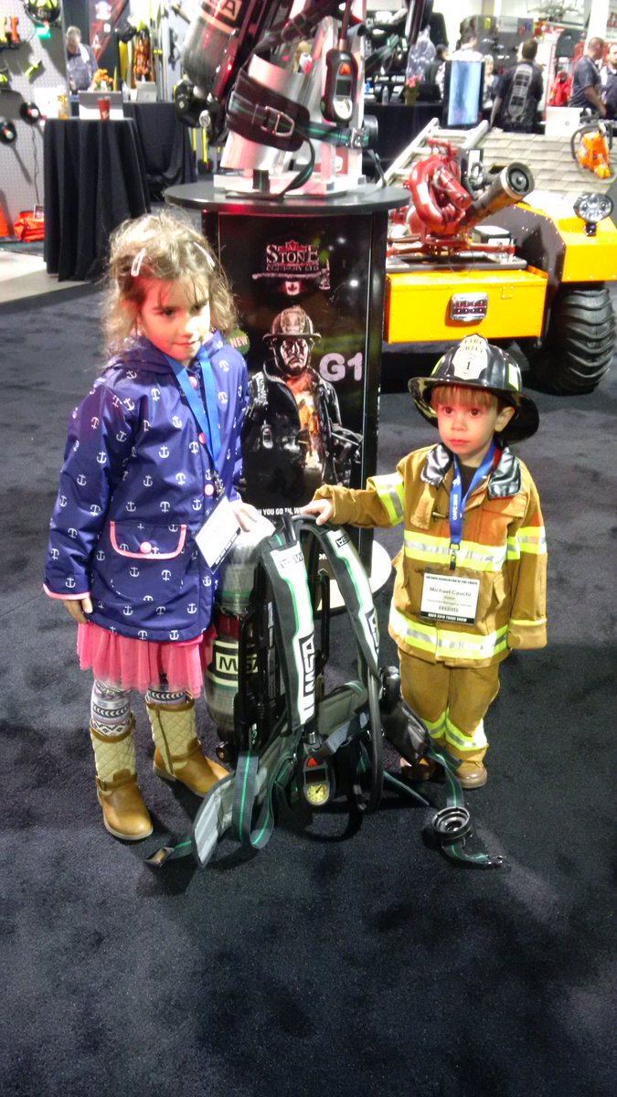 AJServiceWest's tweet photo. Outfitting tomorrow's heroes today at the #OAFC2016 @AJStoneCompany @MSAsafety #G1 https://t.co/ehpt8oBnto