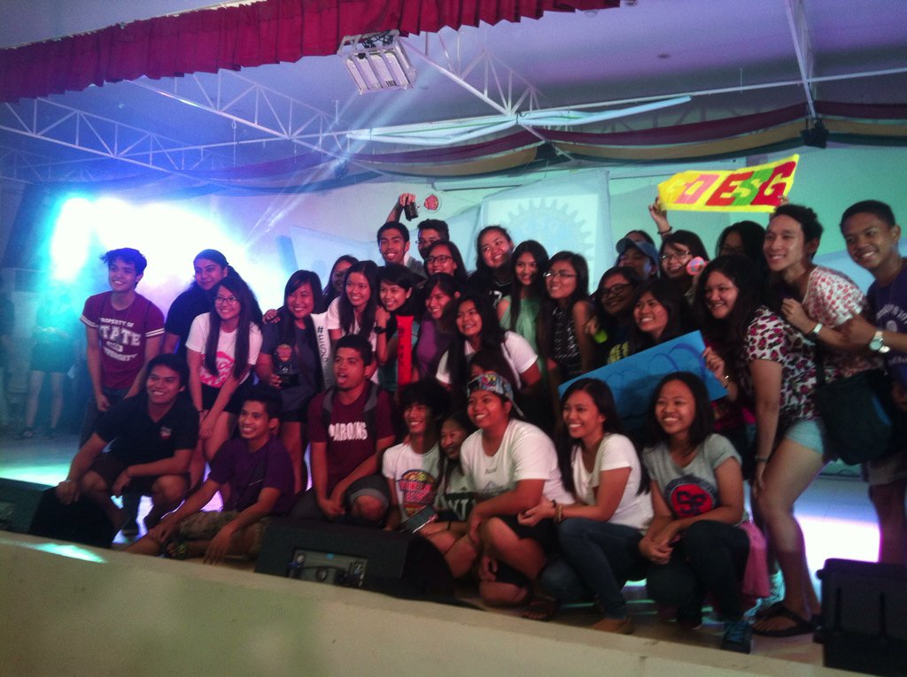 UPCES's tweet photo. Congratulations to UP ESG for winning the 2nd Overall Championship! #EngMeet2016 #MrAndMsEngMeet https://t.co/nJTqMWIAKa