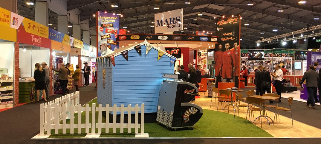 BetterRetailing's tweet photo. 12 of the best tweets from #ProRetail2016 https://t.co/IZs9Tyms11 https://t.co/EpJbvKiGJk