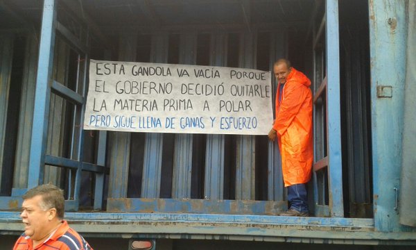 ReporteYa's tweet photo. #1M Trabajadores de Empresas  Polar Defienden hoy Su trabajo.. Caravana desde San joaquin a Valencia vía  @kalt_b https://t.co/puPbMwUi1P