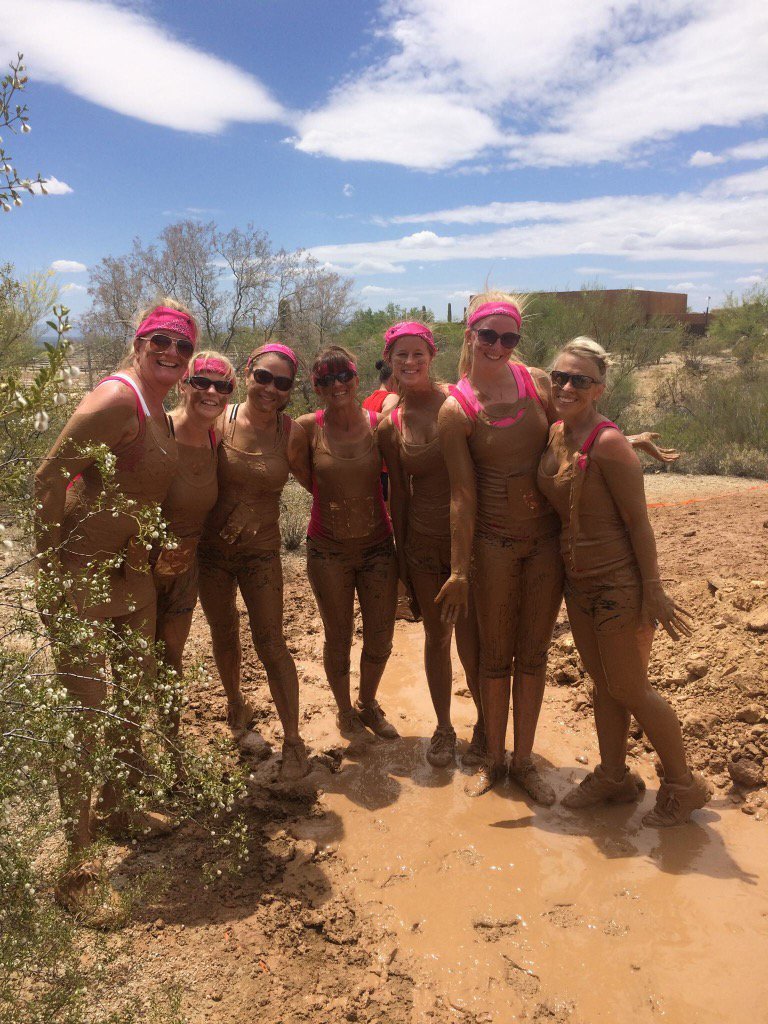 KiewelDenise's tweet photo. Dirty good time at the Terrain Race with the BLBs plus a couple extras. #teamwork2016 https://t.co/HlEPBhZXfc