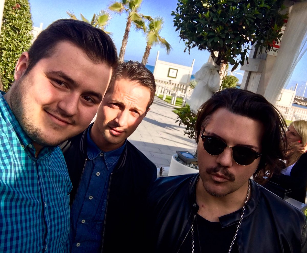 JasinFejzi94's tweet photo. Buon 1 maggio !!
@straktonrecords @federico_kay @TrimboliValerio
#STRAKTON‼️ https://t.co/gvpFdH8UmG