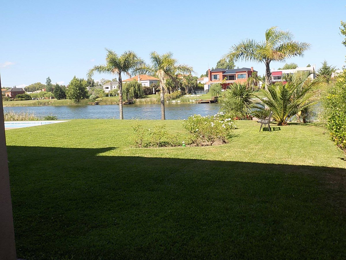 RemaxNorte1's tweet photo. San Isidro Labrador #villanueva Excelente casa de diseño, lote al agua!
#RemaxNorte #Ubuntuteam https://t.co/val5kAmmWN