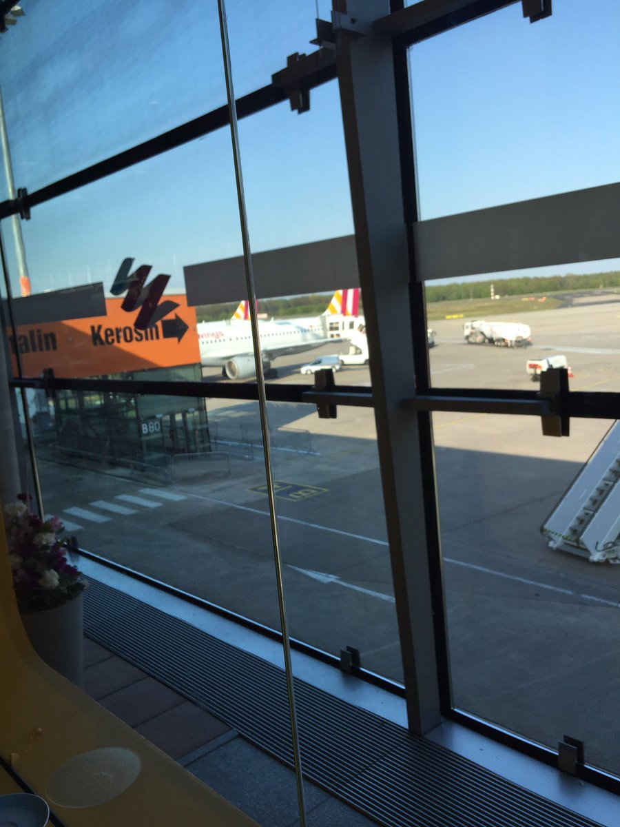 oneerneffone's tweet photo. Off to Ibiza. #earlybert #ibiza2016 https://t.co/hTSYX4XTW2