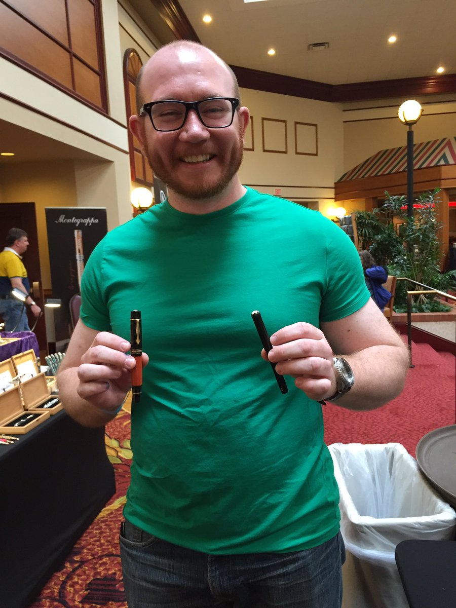 chicagopenshow's tweet photo. .@TheNibSmith has lost his mind @chicagopenshow but sure looks happy #chicagopenshow2016 https://t.co/GjsgGtOFBB
