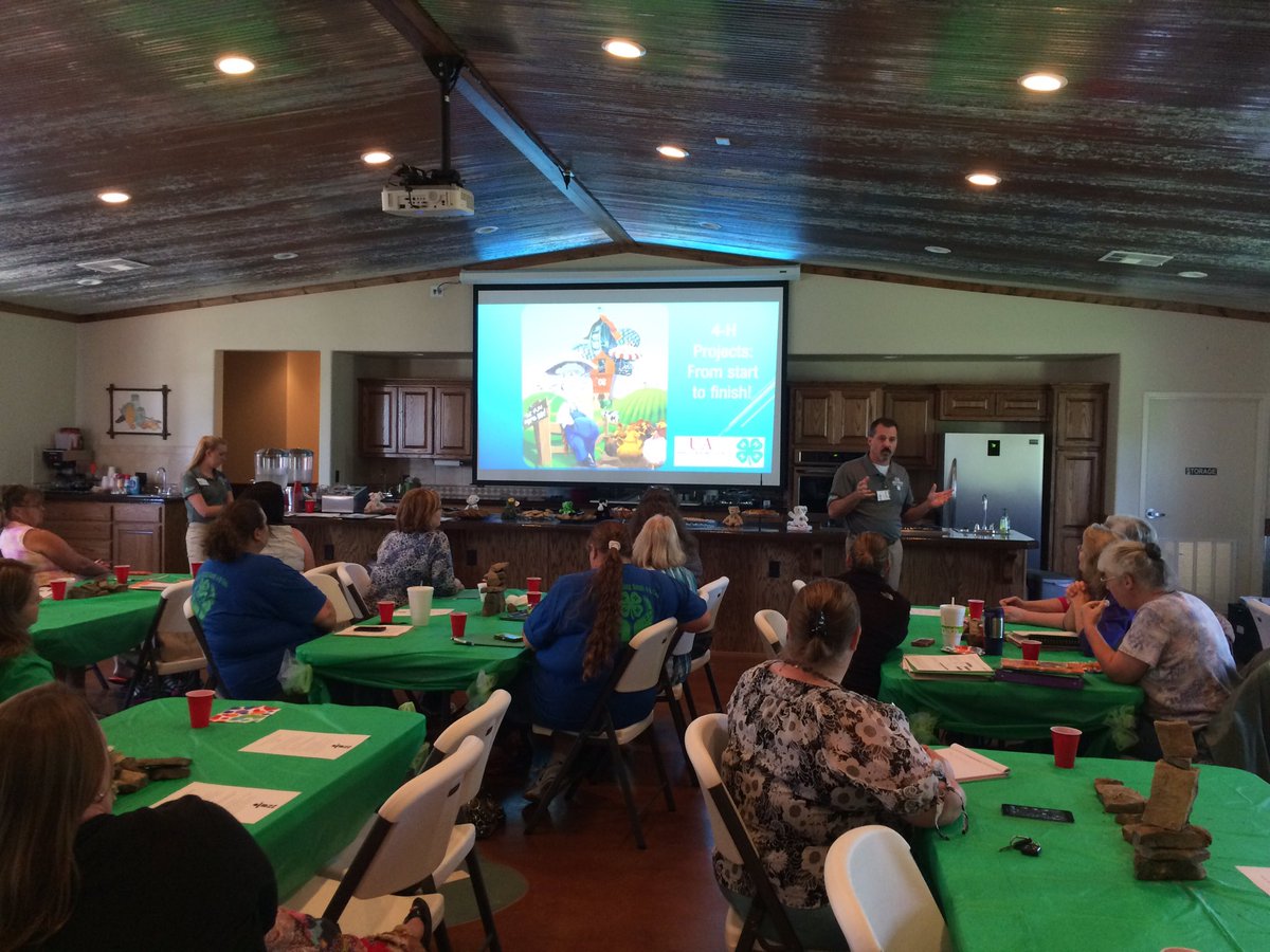 CarlaVaught's tweet photo. 4-H volunteers spent their Saturday in Mena learning the latest on managing 4-H clubs and teaching kids! https://t.co/JtoW6YPGId
