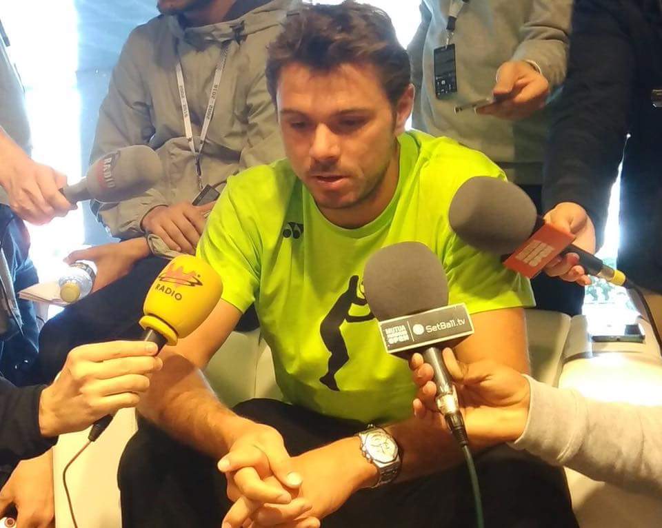 chda7777's tweet image. Stan during media day today #MMOPEN2016 #PopularMan #BusyMan #Wawrinka 👌❤ (pics via @dm_mauron on fb)