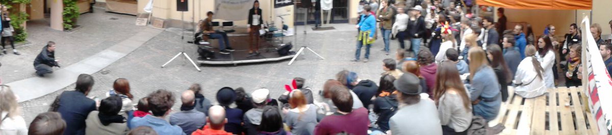 Slam poetry na dvorku!