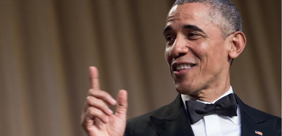 Le_NouvelObs's tweet photo. Les 17 meilleures blagues de l'ultime "sketch" de Barack Obama à la Maison-Blanche https://t.co/0LBG8c2lpd https://t.co/It1S55Tvl4
