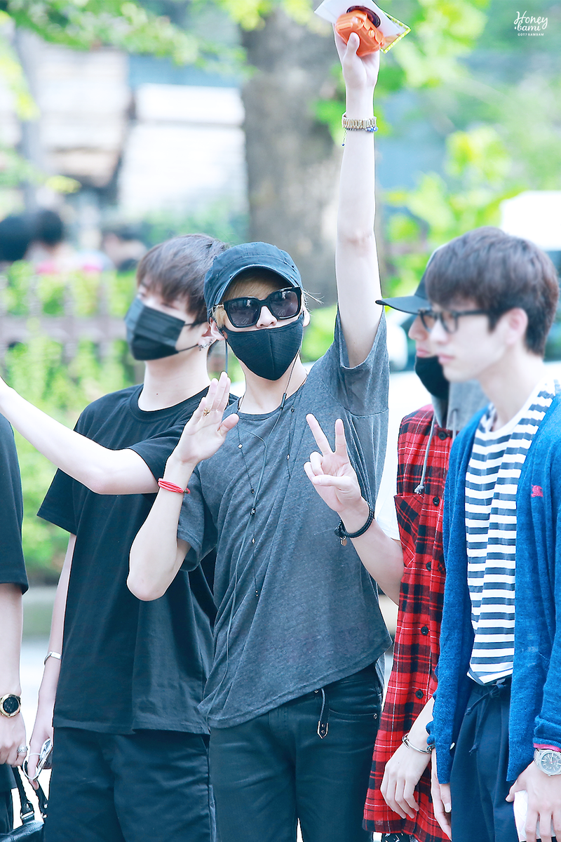 HONEYBAMI_97's tweet photo. 우리 오래오래 같이가자... #BAMBAM #뱀뱀 #HAPPYBAMBAMDAY https://t.co/gqwdzqHzmh