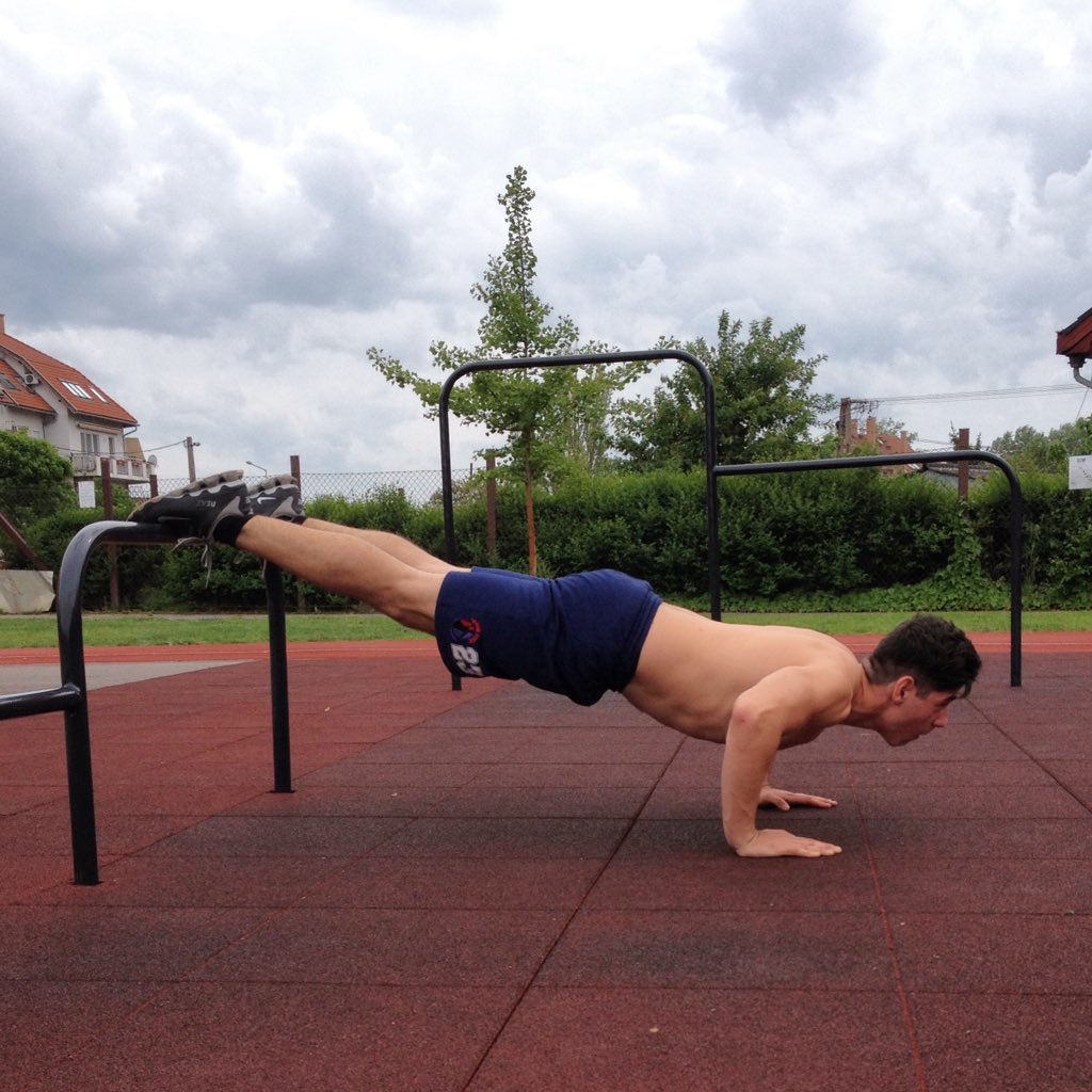 vidajoci's tweet photo. Push up💪 #mybody #warrior https://t.co/vXgVQPtx5J