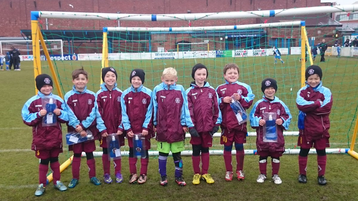 ashjw67's tweet photo. Leyland Albion Under 8 Reds at Lancashire FA Well done boys https://t.co/vqXNFI4tas