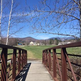 butternutmf's tweet photo. Hard to beat these views! #stowebikepath #runningonmaple #thisisVT https://t.co/tx3fP2oUVE