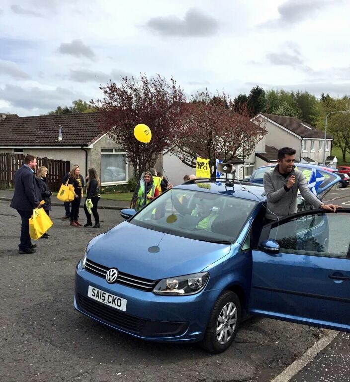 HumzaYousaf's tweet image. Great fun on @SNPPollok Car Cavalcade! Thanks @TasminaSheikh for joining us!  🚗🚗🚗 #BothVotesSNP #HumzaForPollok