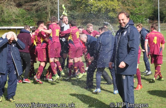 CardiffMetFC's tweet image. Picture paints a thousand words. Director of Football Dr Edwards, staff and players at the final whistle #CMUFC