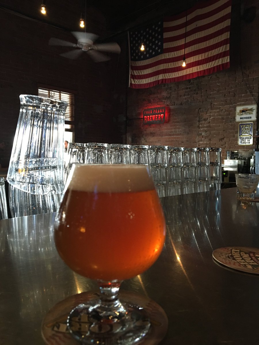 fourpeaksbrew's tweet photo. Happy #Hopsquatch day, gang! We tapped the 2012 Hopsquatch edition that was barrel aged in #FourRoses barrels! 🍻 https://t.co/FlpnRynLZp