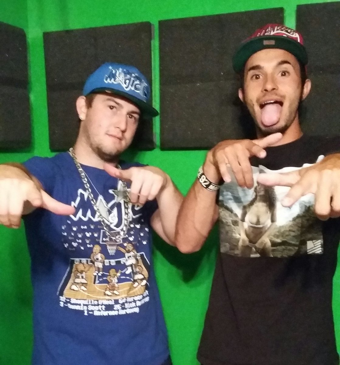 macheriphoto's tweet photo. #Tampa #florida #USA #studio #greenroom #rap #antski.com #music #domosaurusrex.com #negdog.com #puttinginwork https://t.co/VoMk4dhIKD