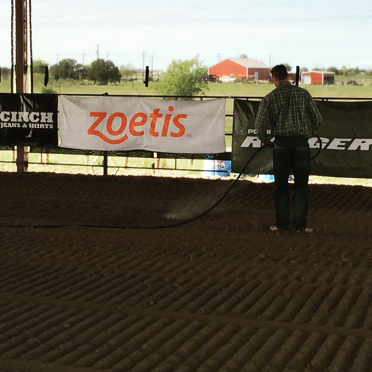 HopProtacol's tweet photo. What do I do on Sunday after I praise the lord? Ah get ready for Monday practice! We love to rope!! https://t.co/R3W02VyDLN