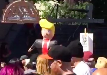 realSardonic's tweet photo. trump's looking a little bloated today #seamayday https://t.co/zt5D3XnocF