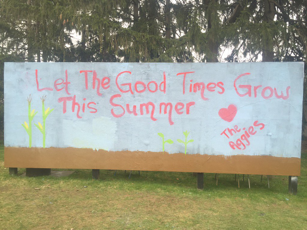 OACAggies's tweet photo. From the entire SFOAC we would like to wish everyone a safe and happy summer! Let the good times grow 🌱 https://t.co/et1WlFOtgD