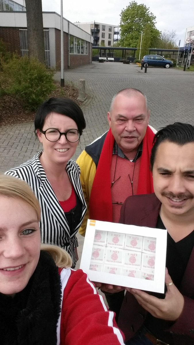 MHietkamp's tweet photo. 1 mei, PvdA Winterswijk trakteert   #zorghorecawinkelpersoneel https://t.co/P1N4KNFBtD