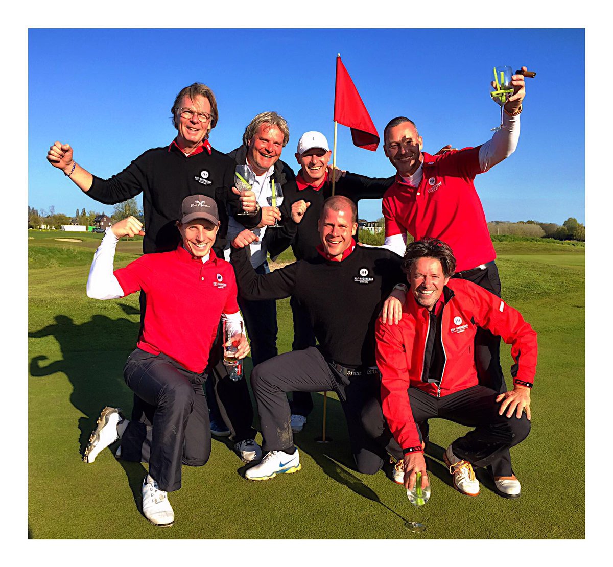 Geachte DLV-leden, graag aandacht voor de Heren competitiespelers van GSDLV... Zij zijn kampioen geworden #hulde