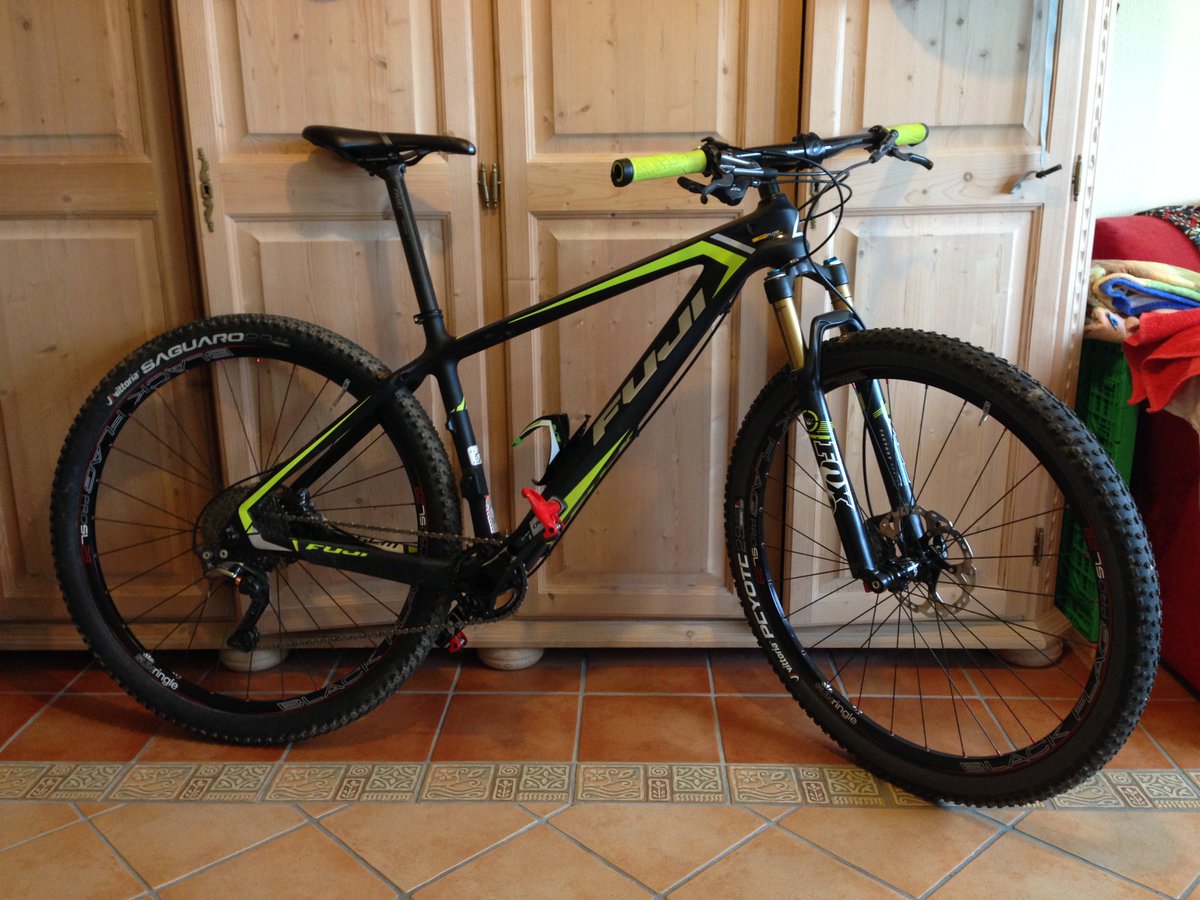 MartinSchaedle's tweet photo. Bike on Sale! 2350€ 
https://t.co/OT7eIrVaC5 https://t.co/JgVBuTHT5b