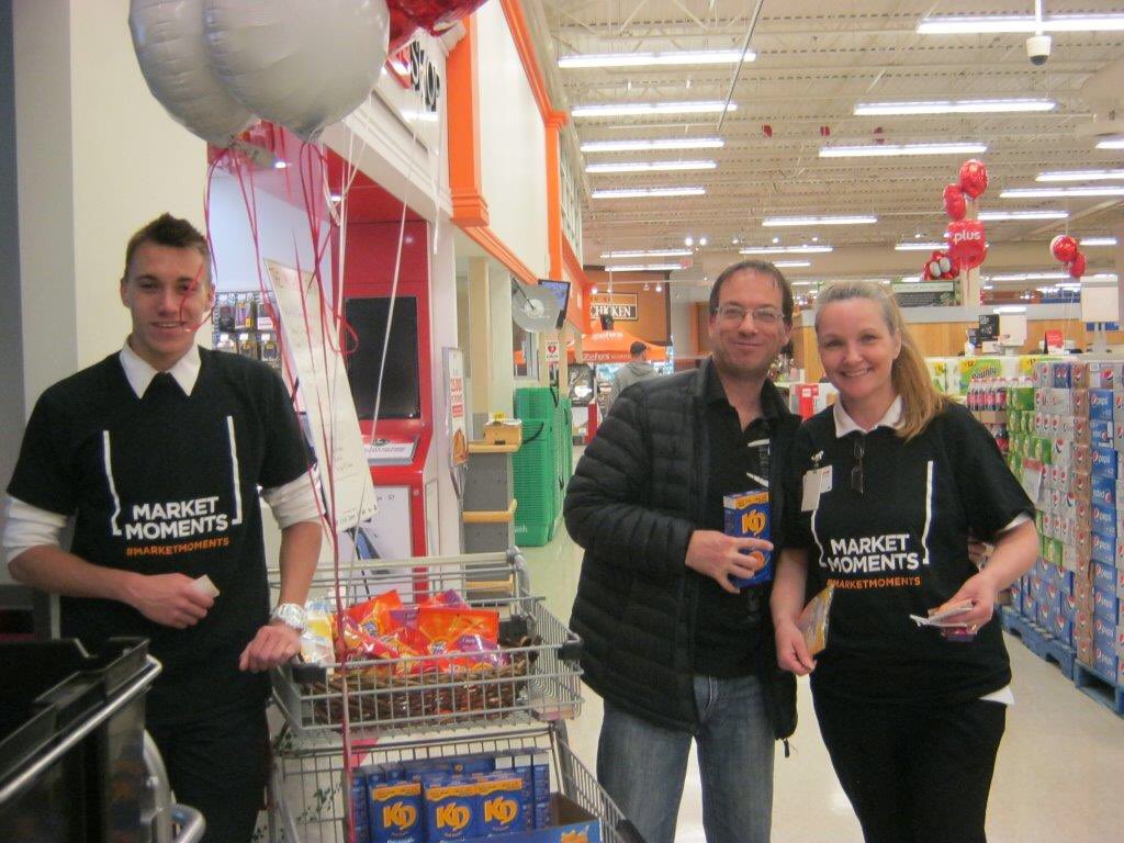 #marketmoments #zehrs #zehrsonessa Kerri and Tyler making memories today at Zehrs on Essa Rd here in Barrie,