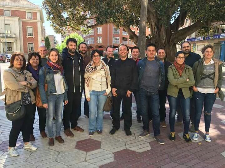 sezaret's tweet photo. Un 1er de maig confluent, amb algunes  persones que creuen que les reformes laborals, les 2, no estan per a retocs https://t.co/GE4gZ1IDYp