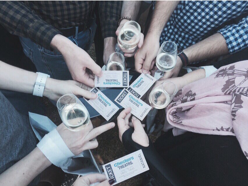 AnchTempelhoff's tweet photo. Wine, cheese and Nataniël at the @SACheeseFest :) @CheckersSA #checkerstheatre #checkerscheese #checkerscheeseworld https://t.co/TSSG2oT4ny