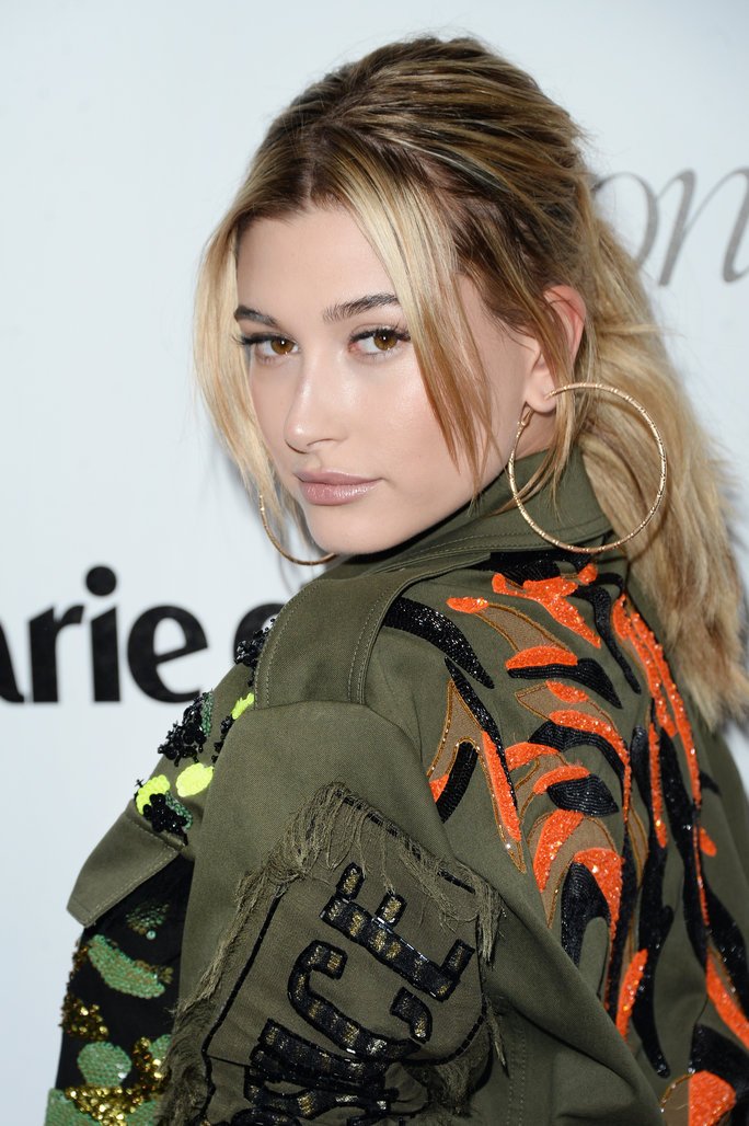 . @Haileybaldwin's #highlights will have you calling your colorist ASAP trib.al/1AOYnCa