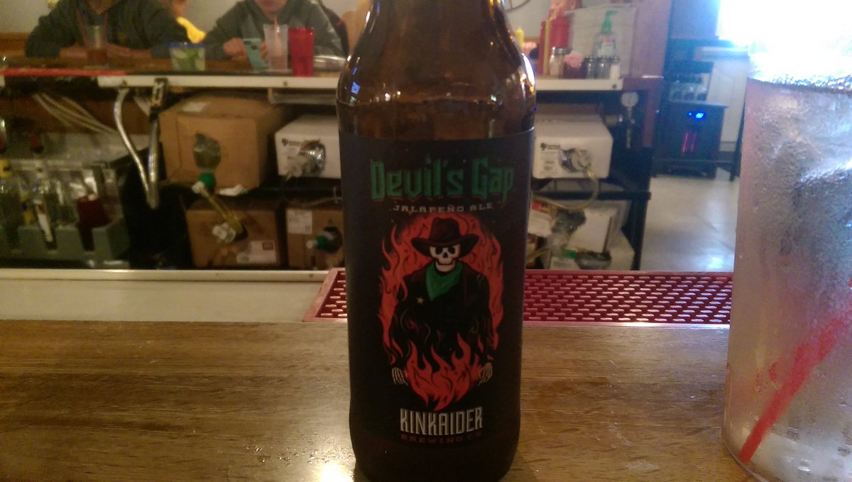 JoeSpadea's tweet photo. When #MotherNature trys to spoil your Sunday, you hit back hard! @BucksBarGrill @Kinkaiderbrew #devilsgap https://t.co/EMX30Z2rzy